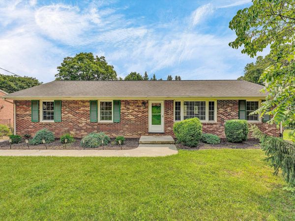 3350 Kenwick TRL , Roanoke, VA 24018