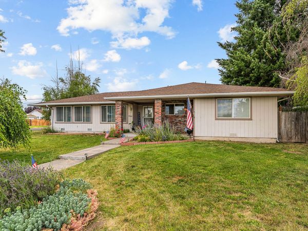 5545 Sylvia Avenue, Klamath Falls, OR 97603