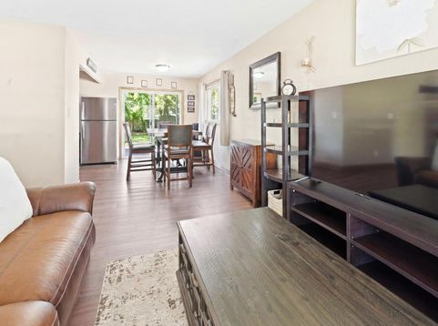 Main Photo