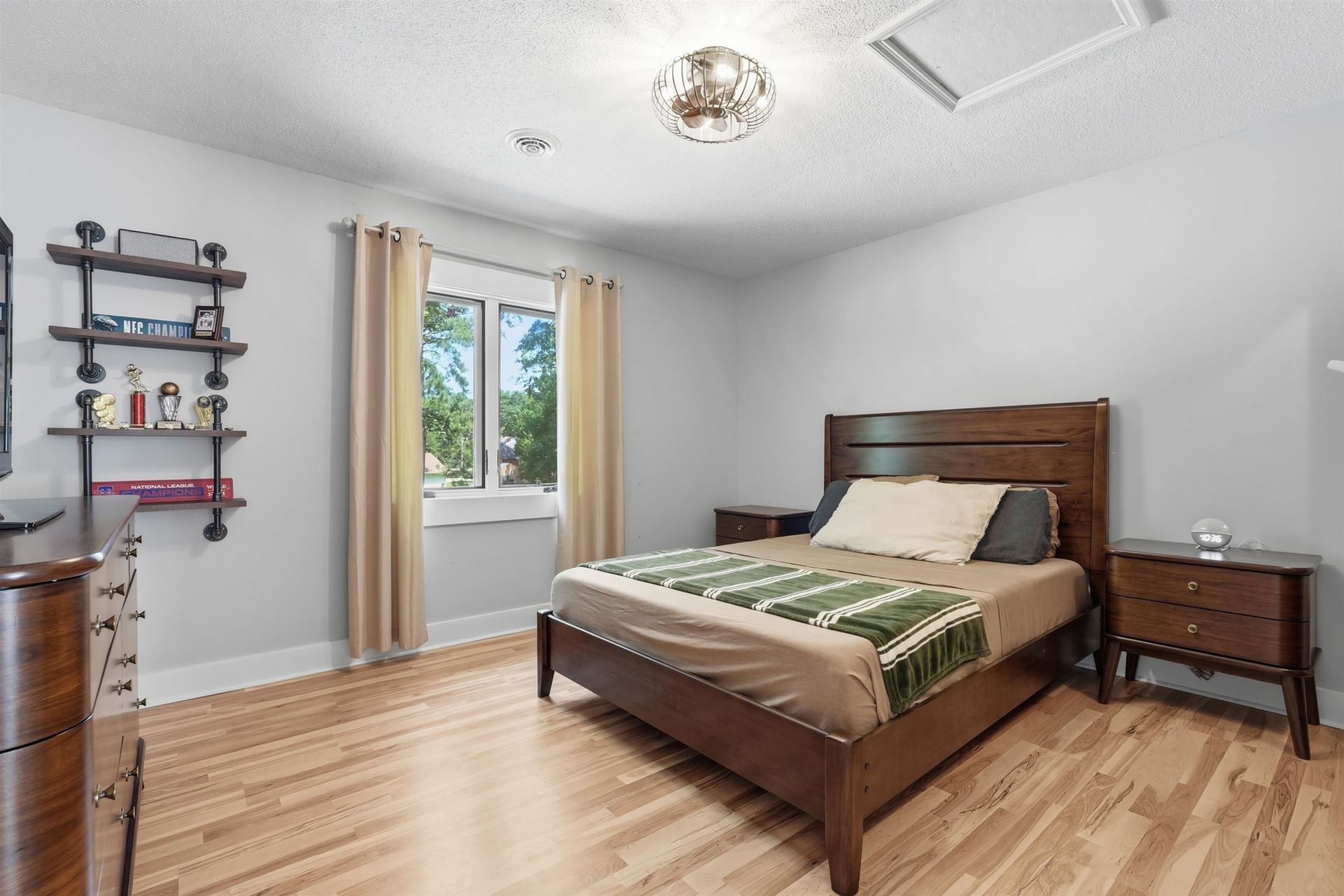 5270 Berkeley Ct. Photo 34