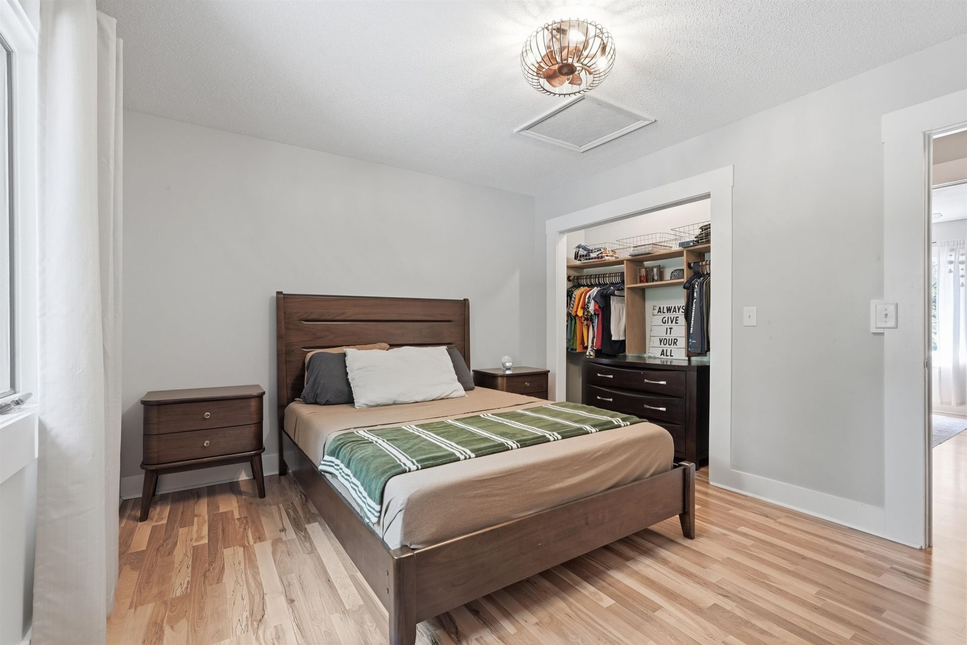 5270 Berkeley Ct. Photo 35