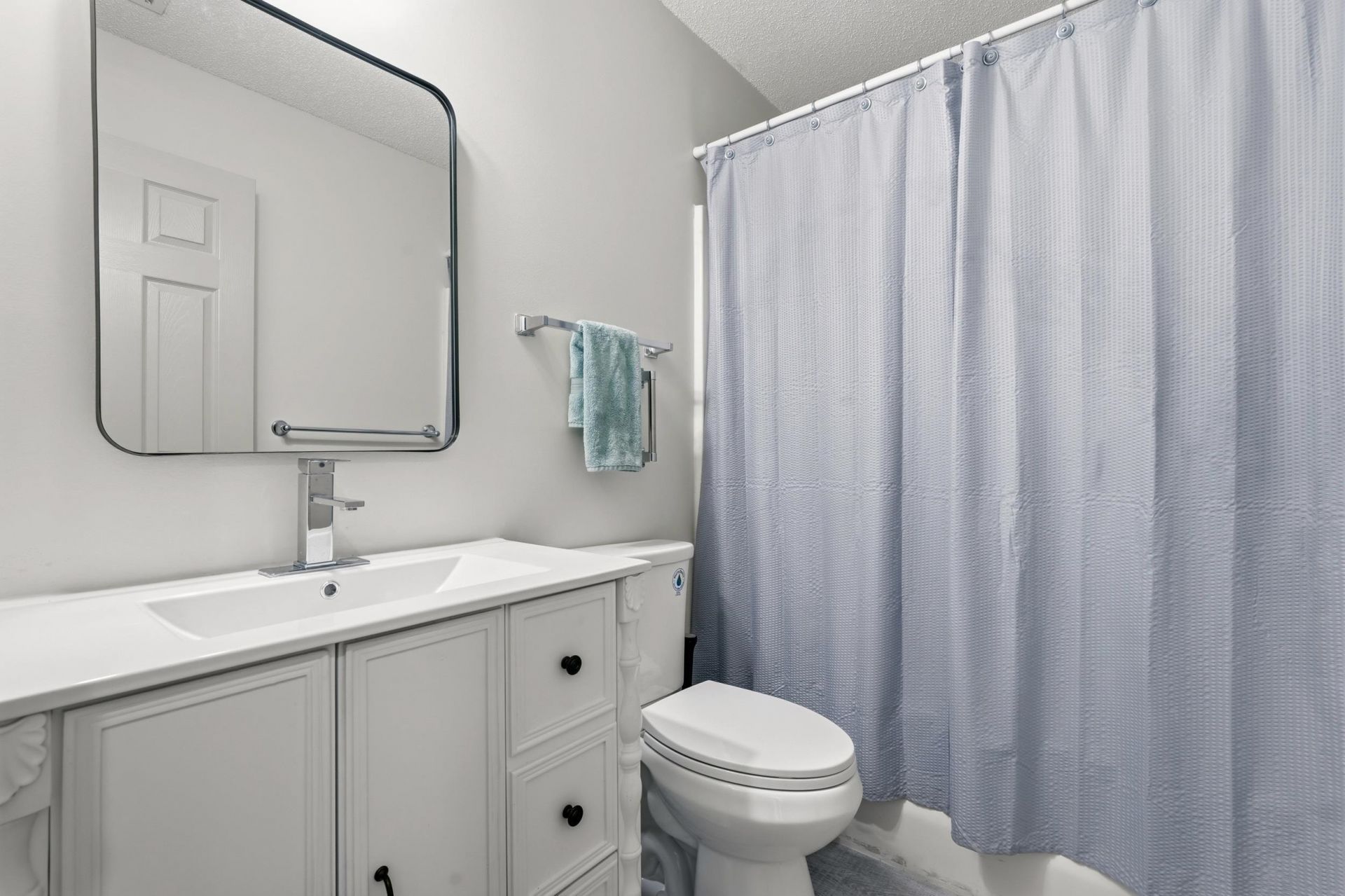 3081 Regency Oak Dr. Photo 15