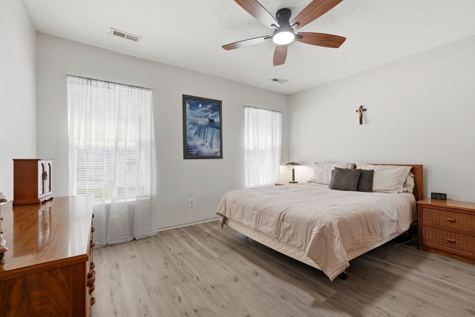 3081 Regency Oak Dr. Photo 16