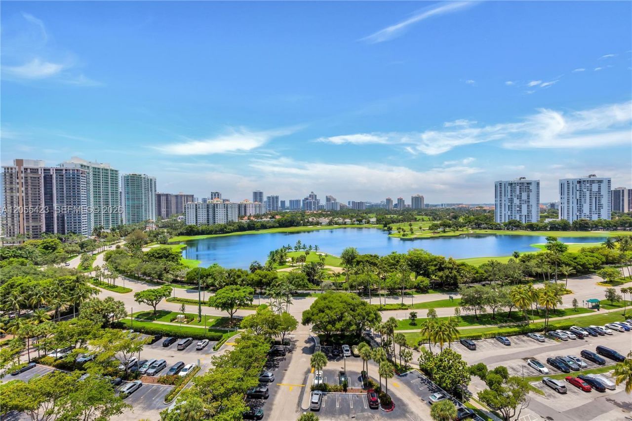 3731 N Country Club Dr, Unit 1825, Aventura, FL 33180 Photo
