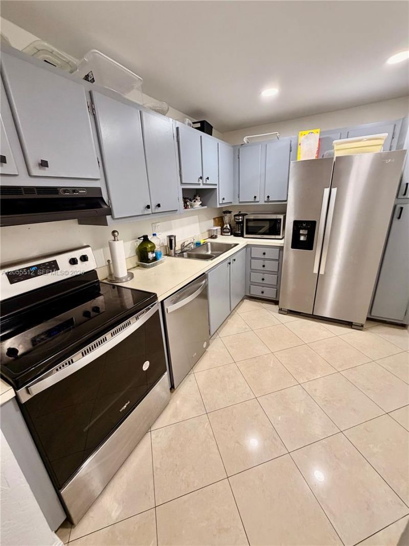 6301 N University Dr , Unit 217, Tamarac, FL 33321 Photo