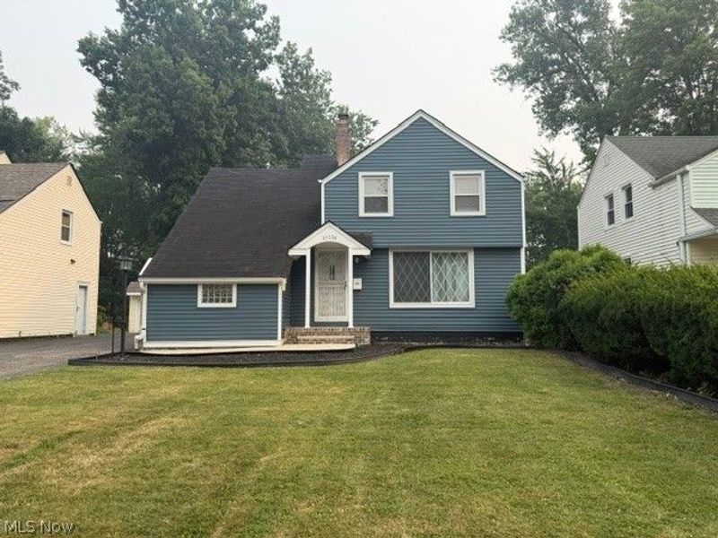 19316 Shakerwood Road, Warrensville Heights, OH 44122 Photo 1