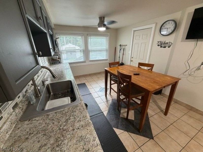 19316 Shakerwood Road, Warrensville Heights, OH 44122 Photo 14