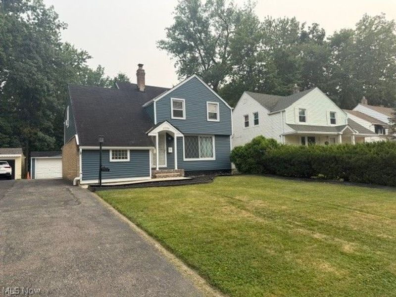 19316 Shakerwood Road, Warrensville Heights, OH 44122 Photo 2
