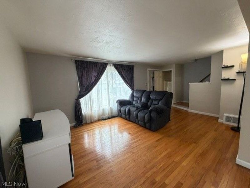 19316 Shakerwood Road, Warrensville Heights, OH 44122 Photo 28