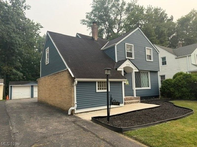 19316 Shakerwood Road, Warrensville Heights, OH 44122 Photo 4