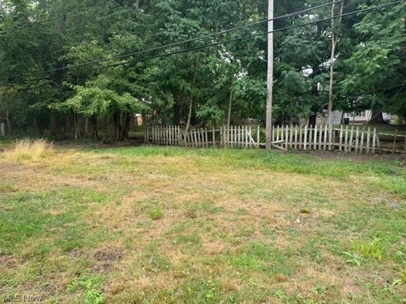 19316 Shakerwood Road, Warrensville Heights, OH 44122 Photo 9