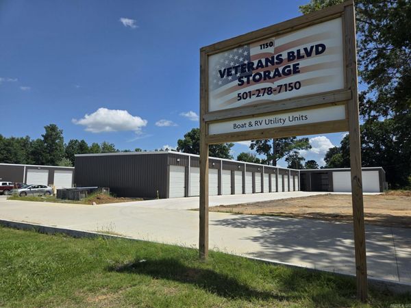 1150 Veterans Boulevard , Searcy, AR 72143