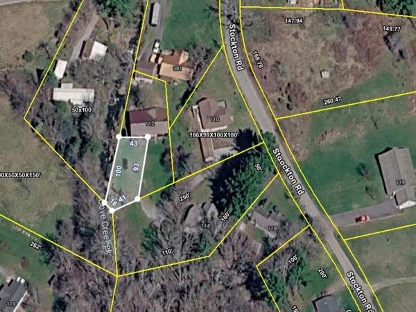 Stockton Rd, Roan Mountain, TN 37687
