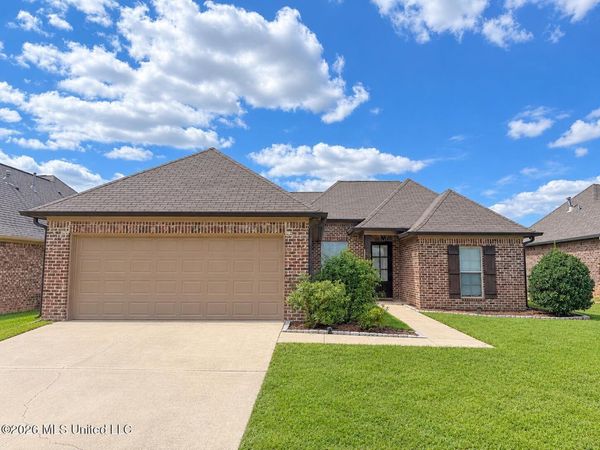 303 Ridge Pointe Drive, Brandon, MS 39042