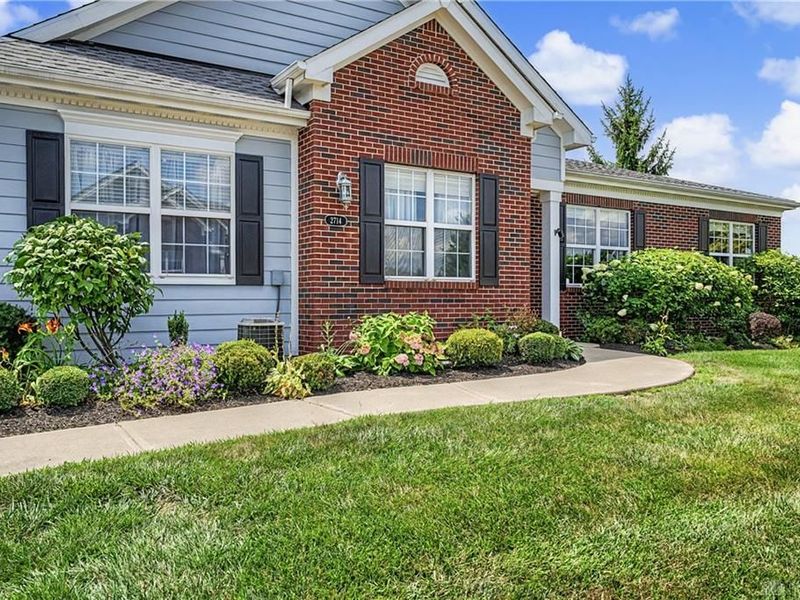 2714 Cedarbrook Way, Beavercreek, OH 45431 Photo 4