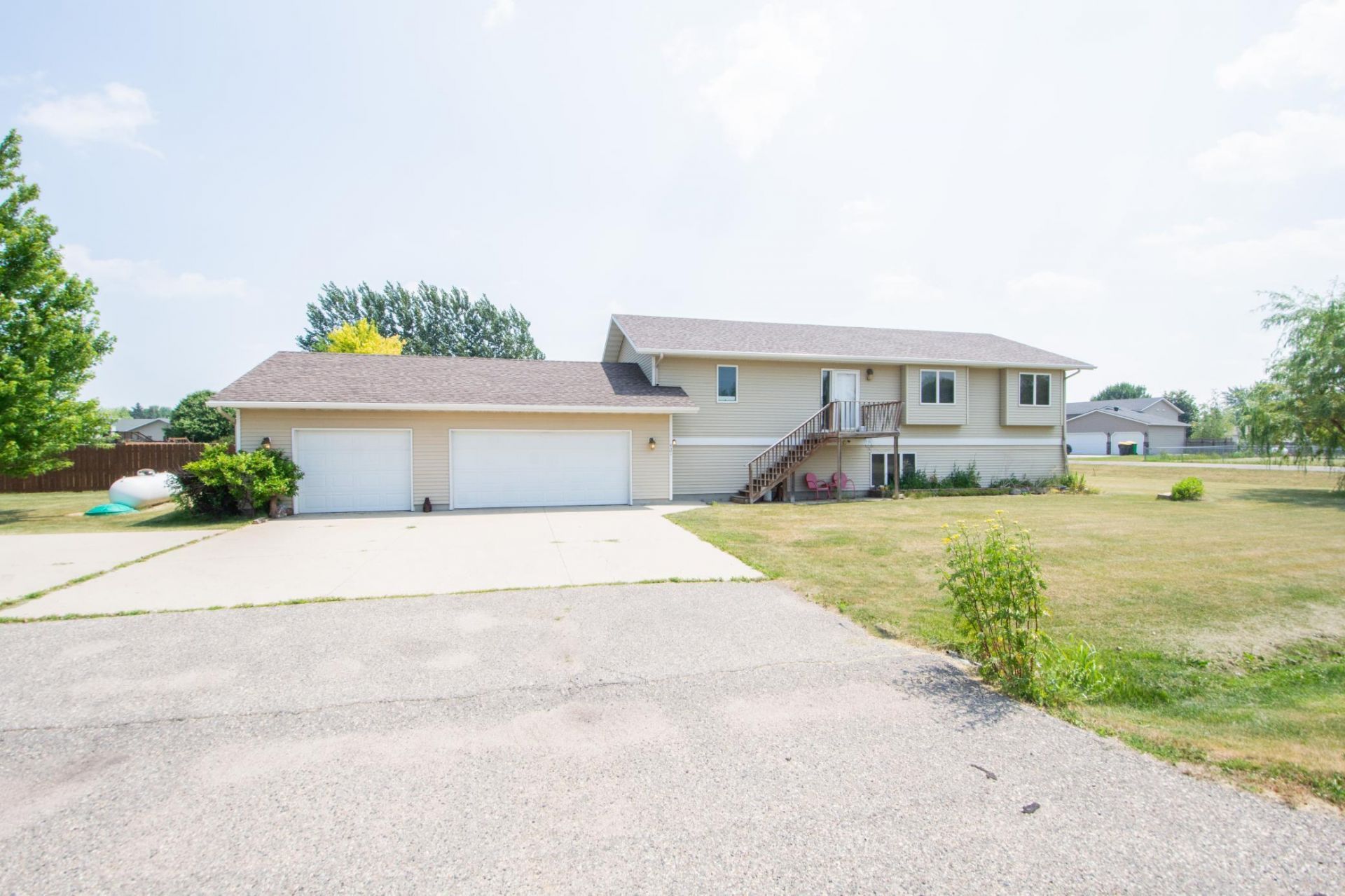 421 Lind Boulevard , Harwood, ND 58042 Main Photo