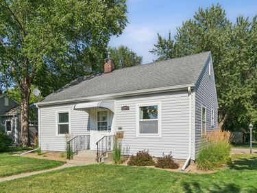 2202 6th Avenue, Anoka, MN 55303