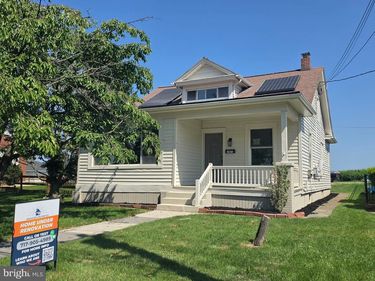 1421 E DERRY ROAD, HERSHEY, PA 17033