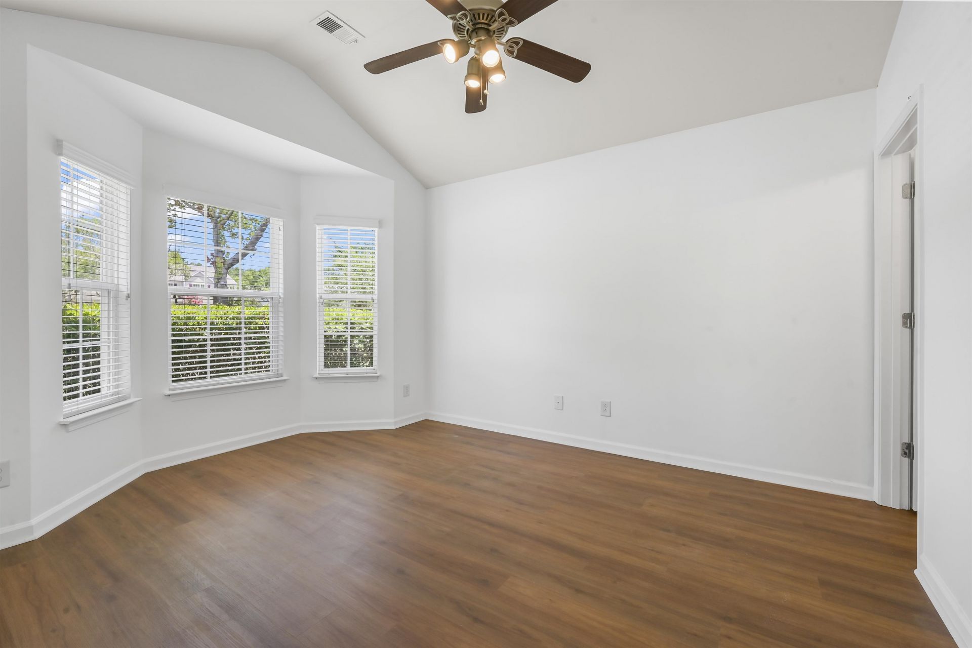 828 Barn Owl Ct.  Photo 11