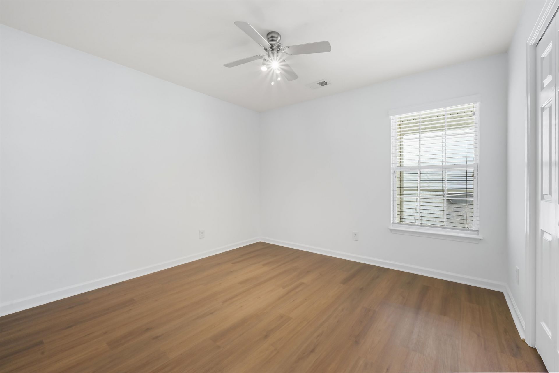 828 Barn Owl Ct.  Photo 14
