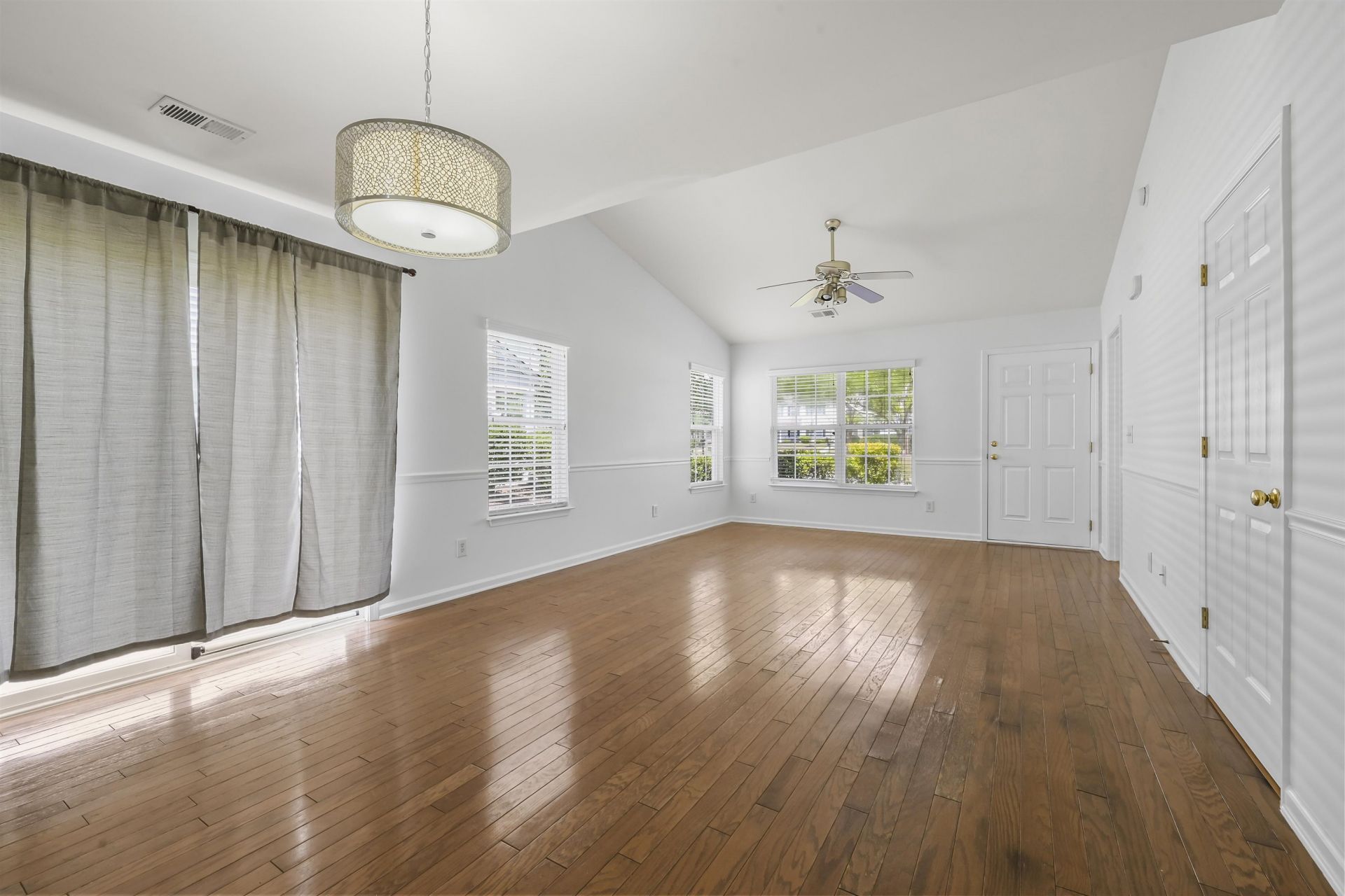828 Barn Owl Ct.  Photo 5