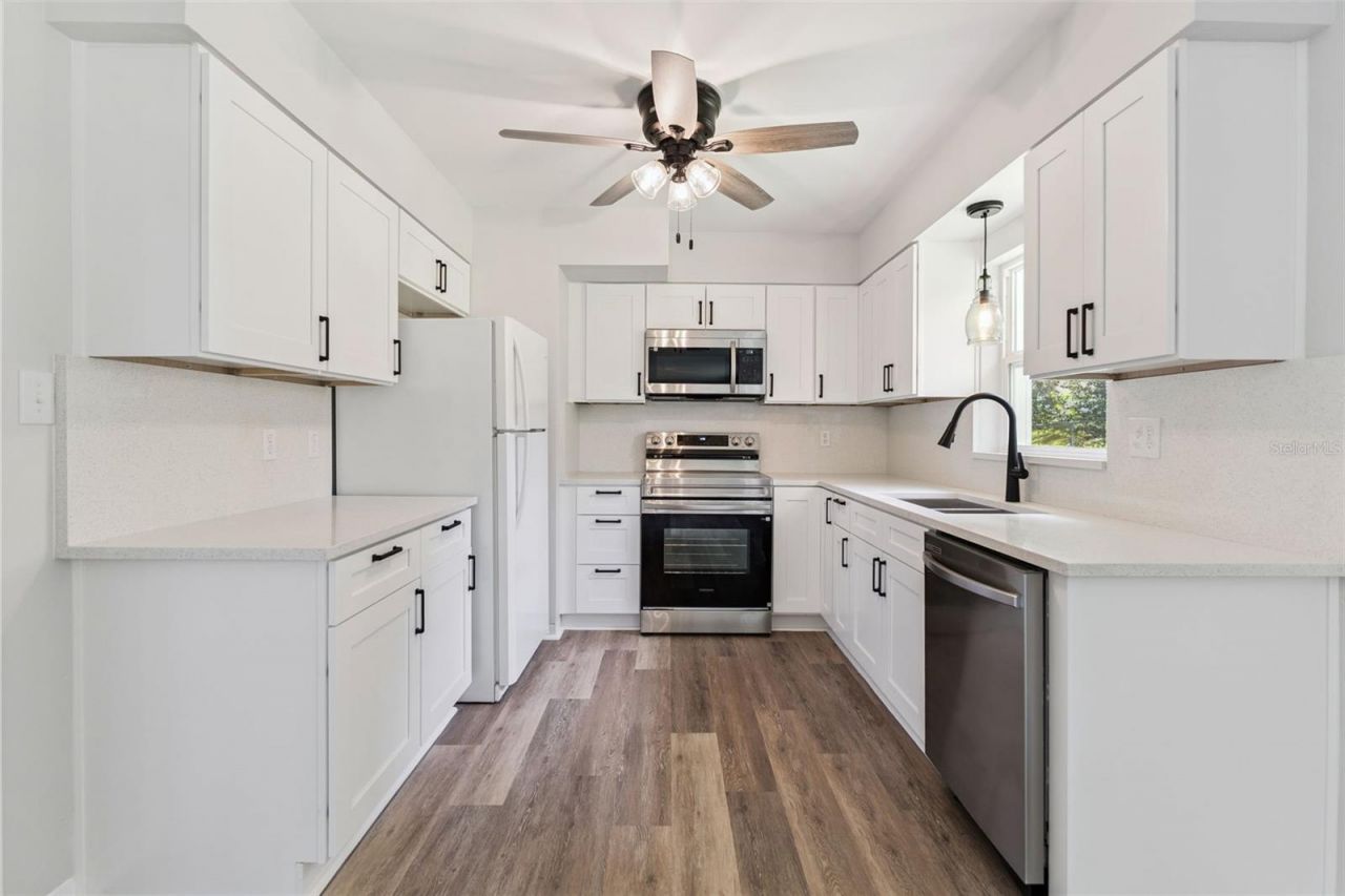 1024 Sunset Drive, Lake Wales, FL 33853 Photo