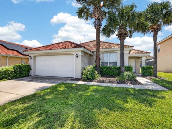 110 SARAGOSSA AVENUE , DAVENPORT, FL 33897