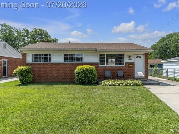 30869 Stephen Ct Court, Westland, MI 48185