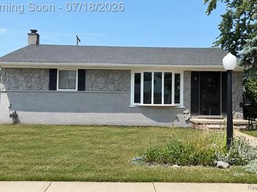 31214 Geraldine Street, Westland, MI 48185