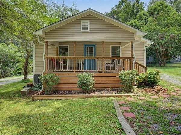 5202 Groovers Landing Road SE, Acworth, GA 30101