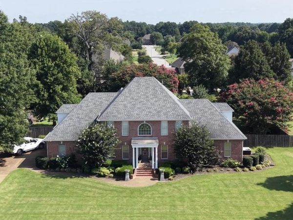37 CROWNPOINTE COVE CV, Jackson, TN 38305