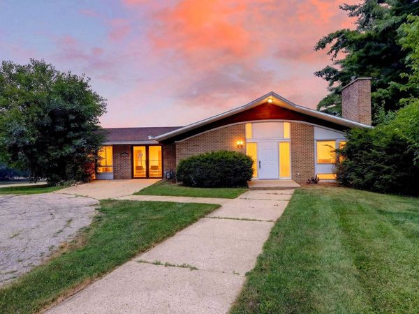 1 S Rosa Road, Madison, WI 53705