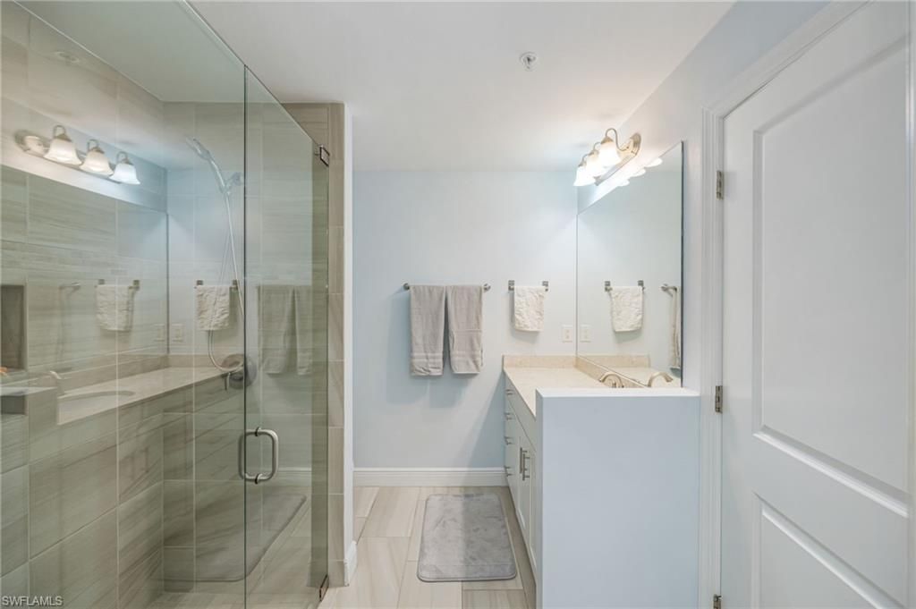 15122 Palmer Lake Cir , Unit 102, Naples, FL 34109 Photo