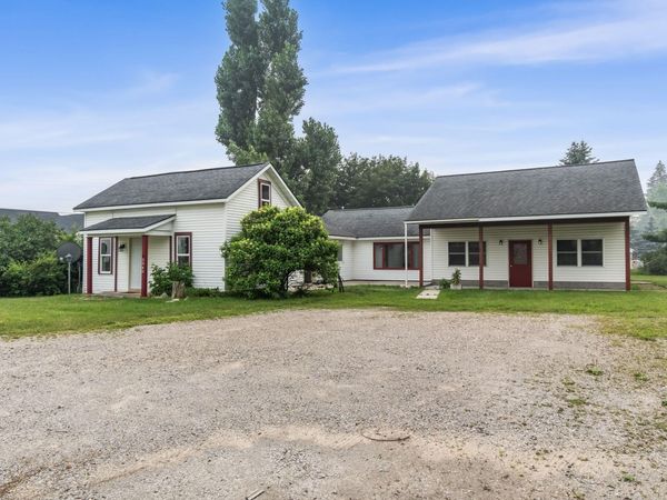 3040 Kneeland Street, Lewiston, MI 49756