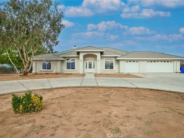 15876 Dale Evans , Apple Valley, CA 92307