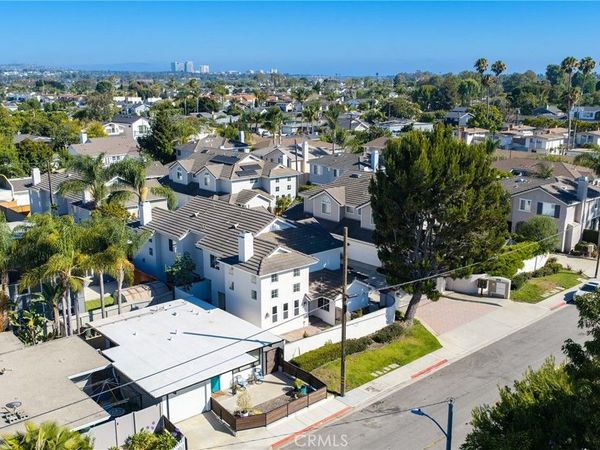 2680 Orange, Unit J, Costa Mesa, CA 92627