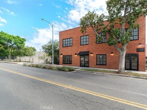 700 W Wilson Avenue , Glendale, CA 91203