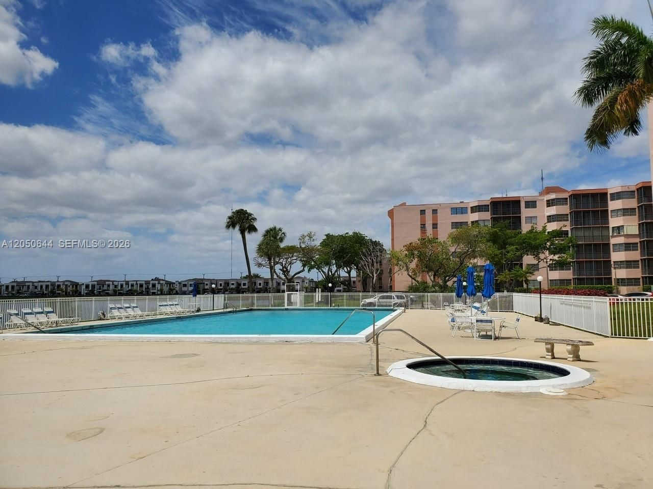 20850 San Simeon Way, Unit 302-5, Miami, FL 33179 Photo