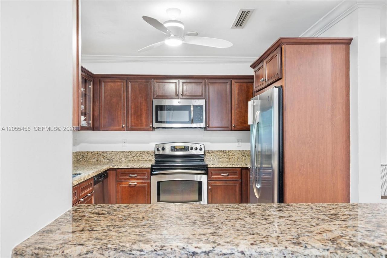 11054 SW 79th Path , Miami, FL 33156 Photo