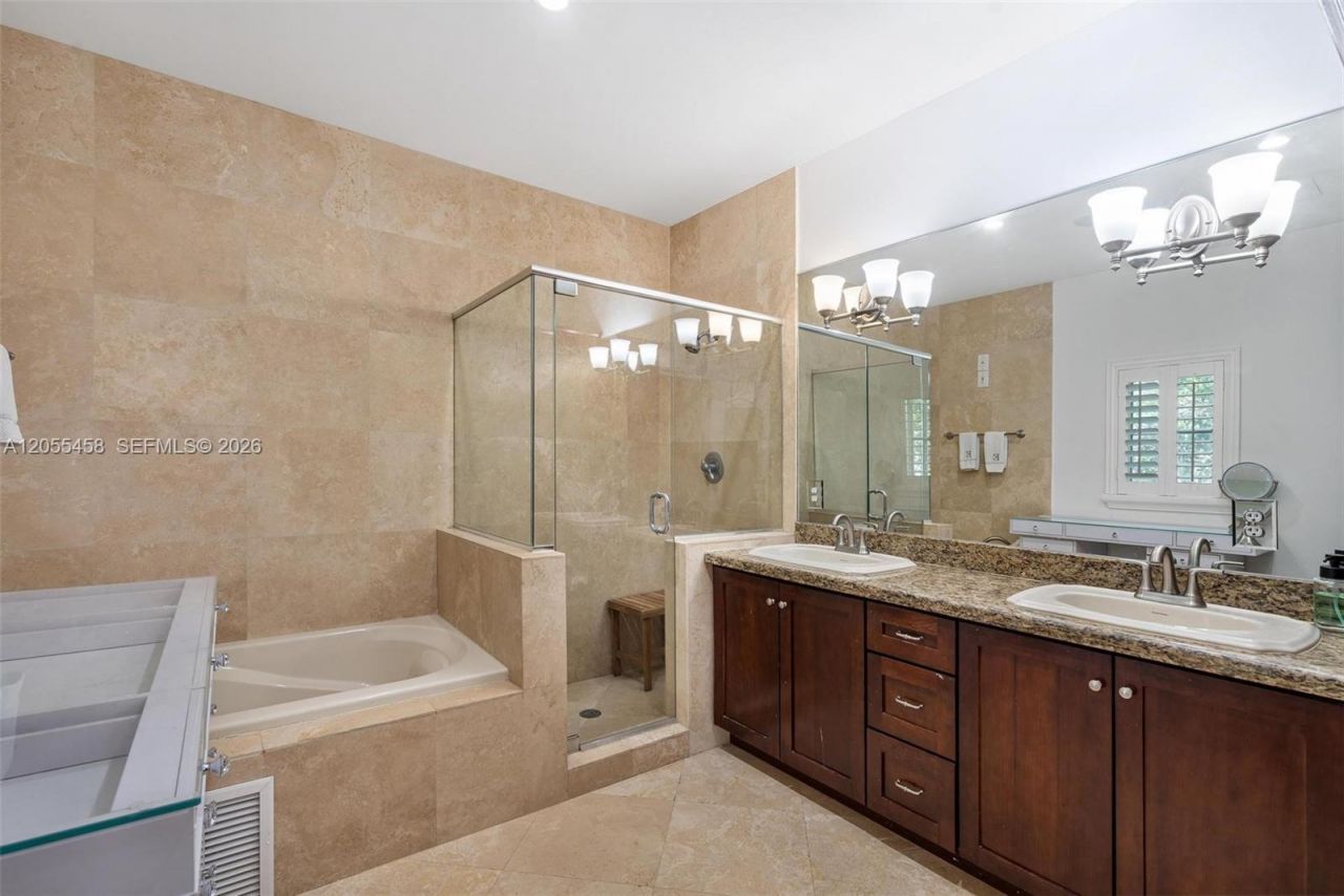 11054 SW 79th Path , Miami, FL 33156 Photo