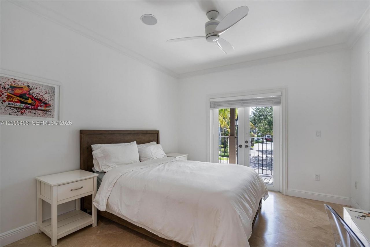 11054 SW 79th Path , Miami, FL 33156 Photo