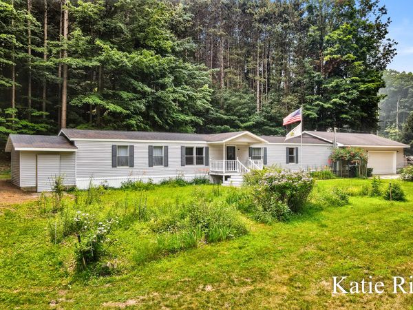 6411 W Cleveland Road, Montague, MI 49437