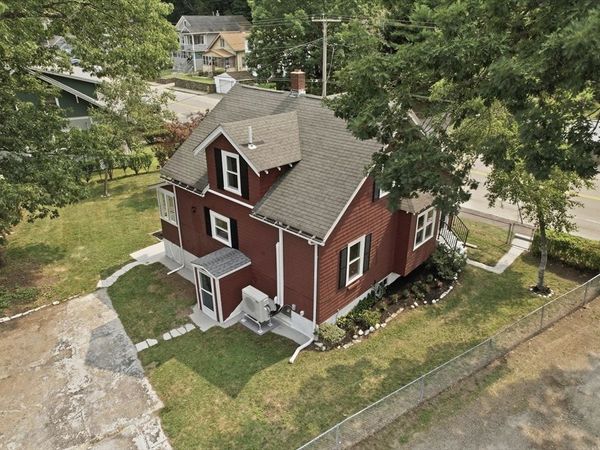 365 Lake Avenue, Worcester, MA 01604