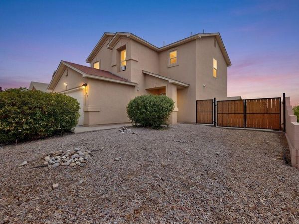 492 Desert Mist Drive SW, Albuquerque, NM 87121