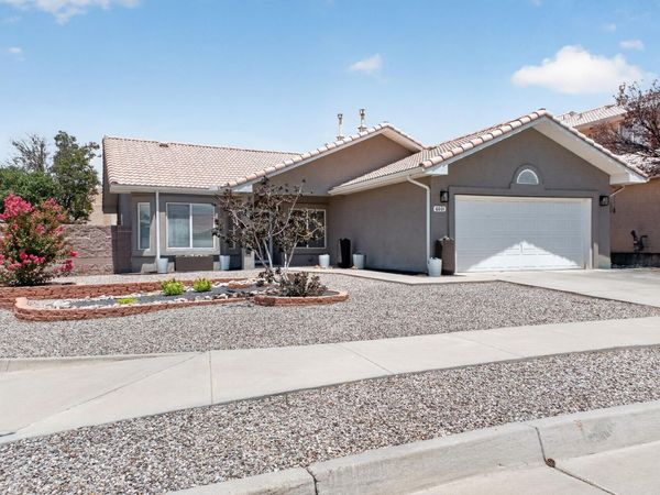 6601 Vista Del Rancho Road NE, Albuquerque, NM 87113