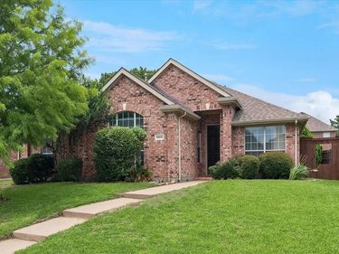 10610 Stone Falls Lane , Frisco, TX 75035