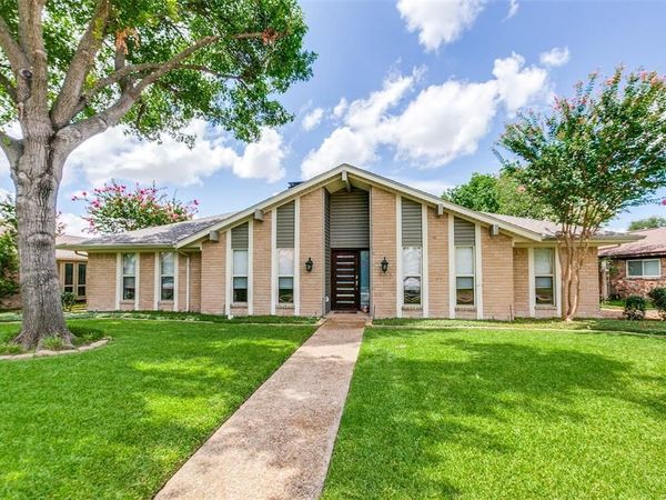 902 Windsong Trail, Richardson, TX 75081