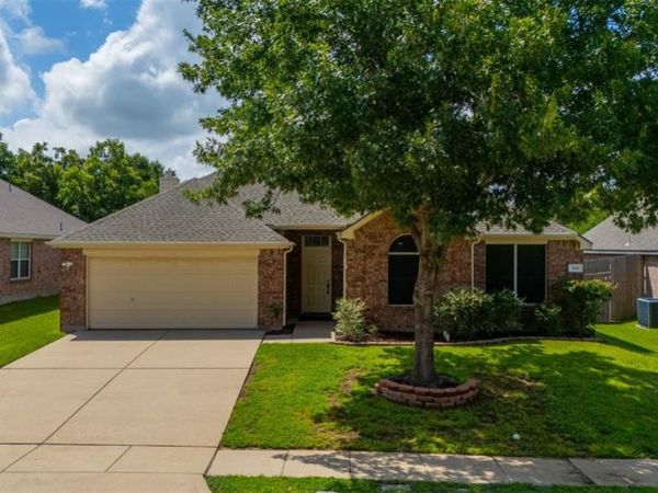 510 Dover Park Trail , Mansfield, TX 76063