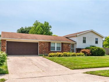 804 Sunset Drive, Englewood, OH 45322