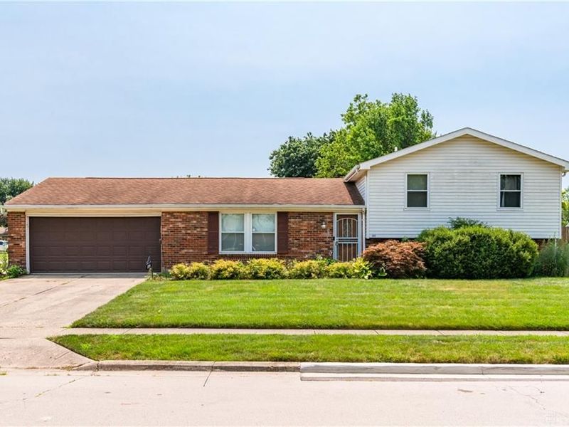 804 Sunset Drive, Englewood, OH 45322 Photo 3